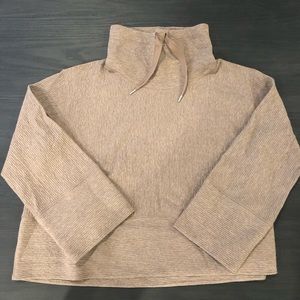 Lululemon Pullover